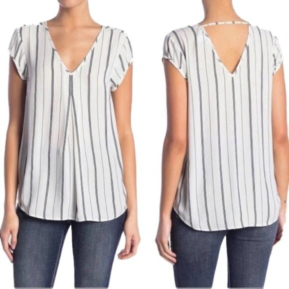 ❤️ 🆕 HALOGEN Striped Double V Neck Short Sleeve Blouse Top Size XS - Picture 1 of 5